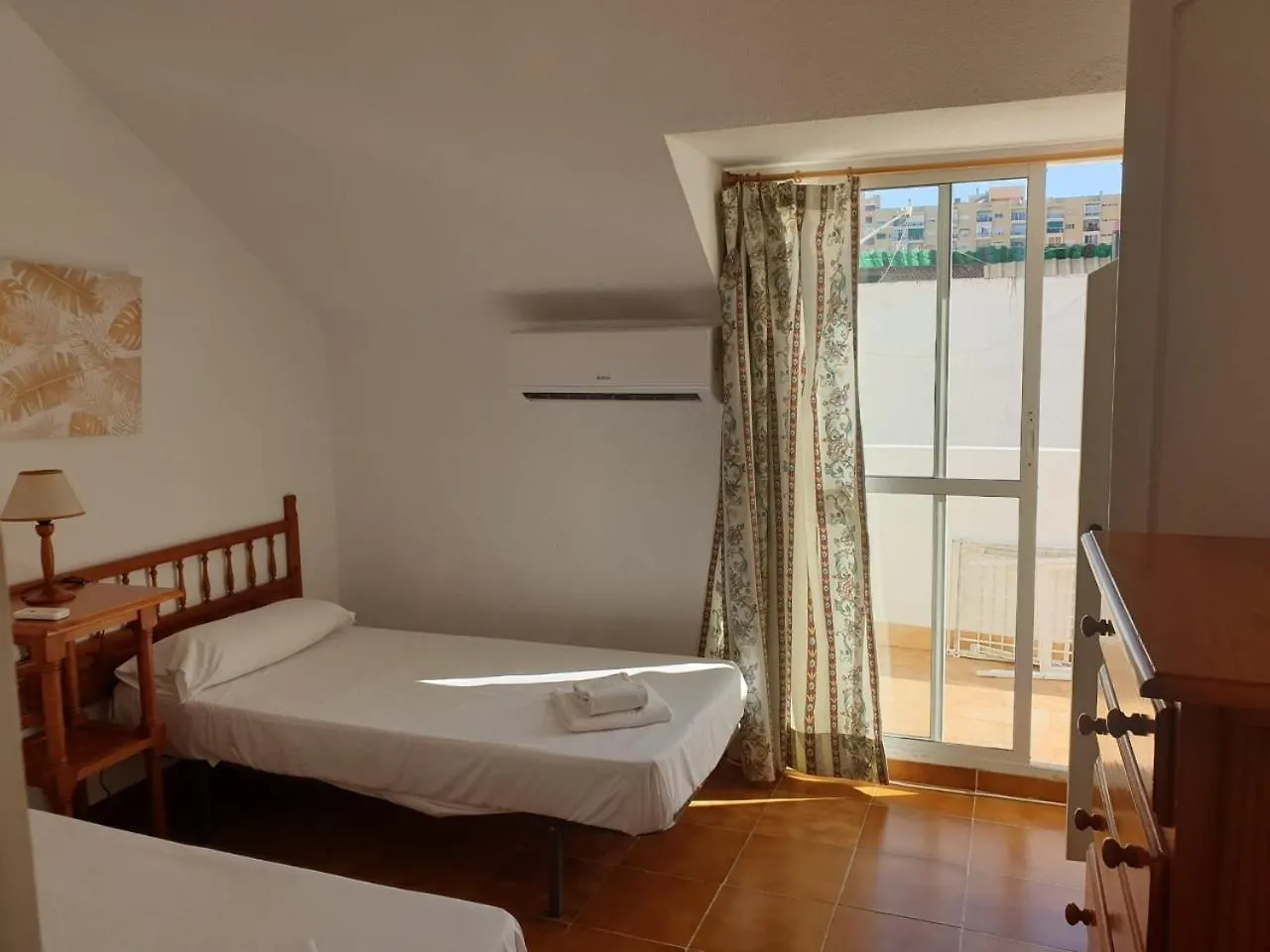 Apartamento Decada Cervantes 19 フエンヒロラ 0*,  スペイン